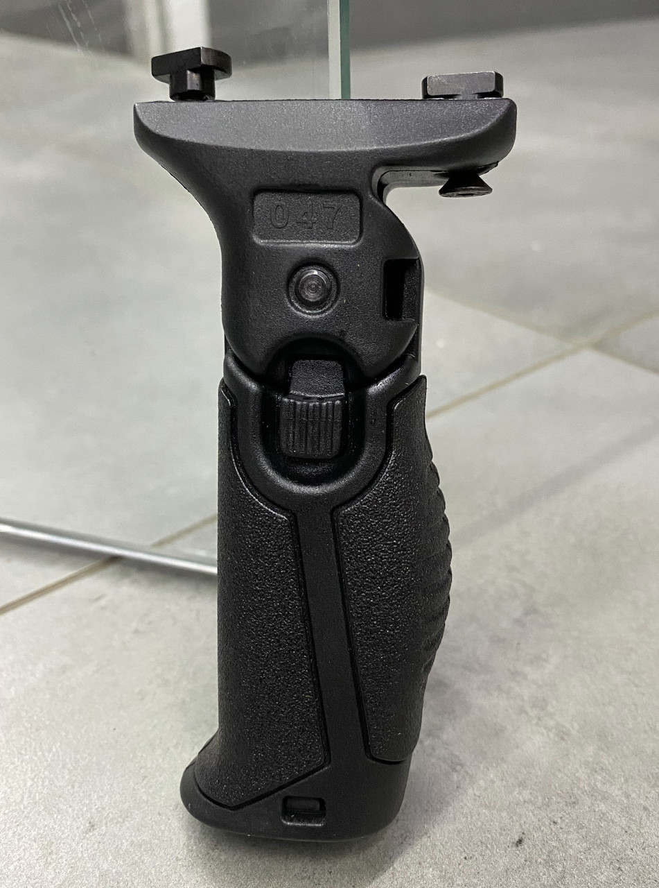 Рукоятка переноса огня передняя DLG TACTICAL (DLG-047), цвет Черный, складная, установка на M-LOK. — изображение 3