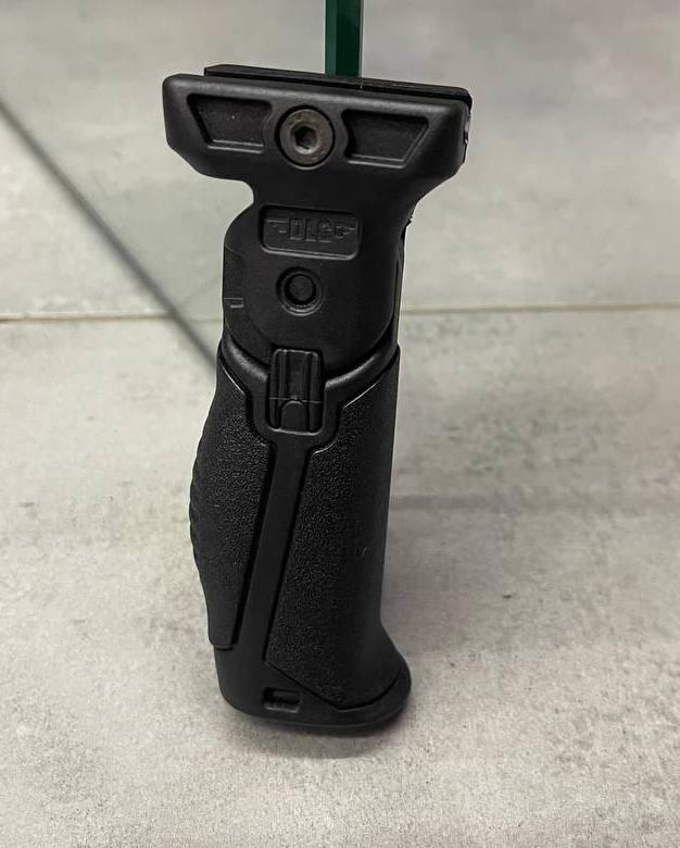 Рукоятка переноса огня DLG Tactical (DLG-048) на планку Picatinny, цвет Черный, складная, ручка переноса огня — изображение 3